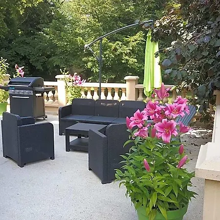 Bed & Breakfast Chateau Des Marronniers 3*
