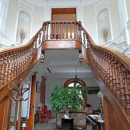 Chateau Des Marronniers