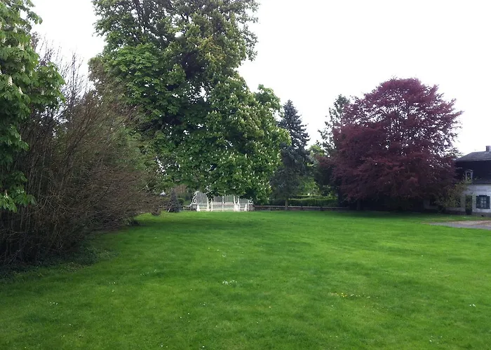 Chateau Des Marronniers Bed & Breakfast